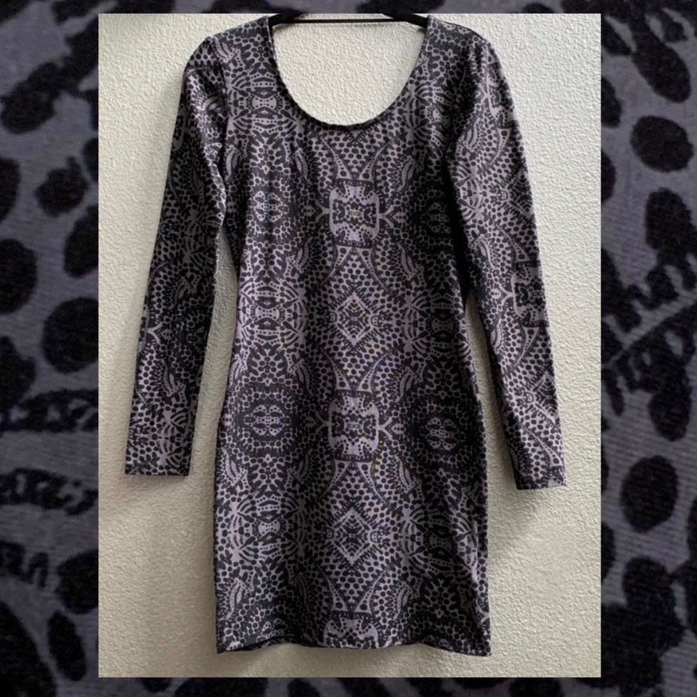 Volcom bodycon gray geometric dress small